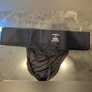 NWOT Broodle men thong Jock ( nylon / spandex ) medium
